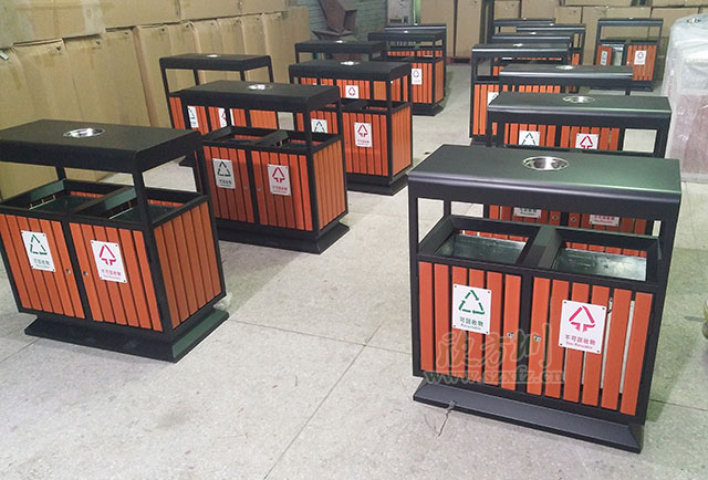 天津更新鋼木垃圾箱、細(xì)微之處盡顯文明