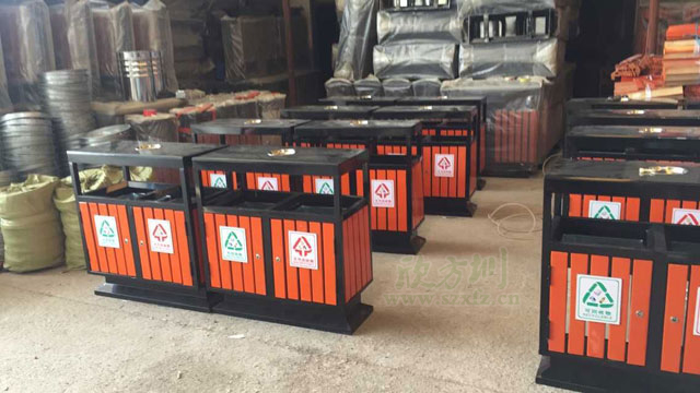 社區(qū)戶外鋼木分類(lèi)垃圾桶工廠批量生產(chǎn)圖