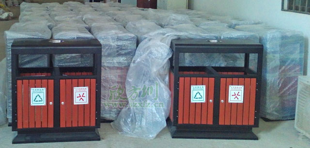 社區(qū)戶外鋼木分類(lèi)垃圾桶工廠批量生產(chǎn)圖