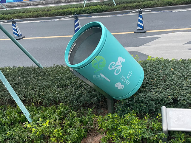 騎行道專(zhuān)線(xiàn)垃圾桶在深圳陸續(xù)投放